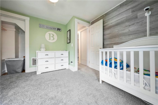 Building Photo - 52 Wedgewood Park