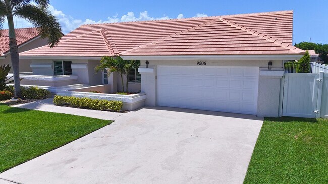 Building Photo - 9505 Majestic Way