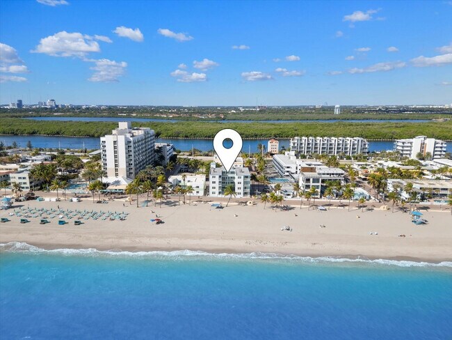 Building Photo - 2600 N Surf Rd