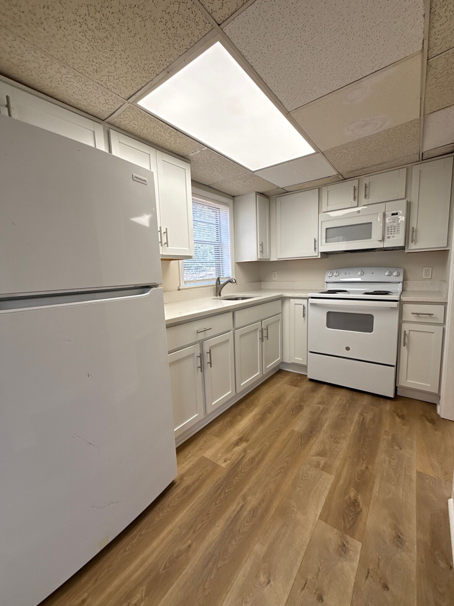 Building Photo - 1329 Watts Rd