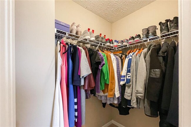 Building Photo - 12729 Vanderhorst St