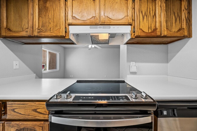 Building Photo - 1455 N Alma School Rd