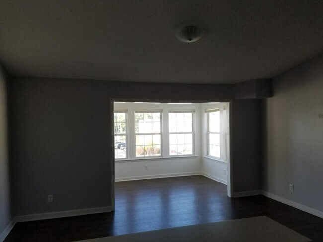 Building Photo - 8641 Southbridge Unit I