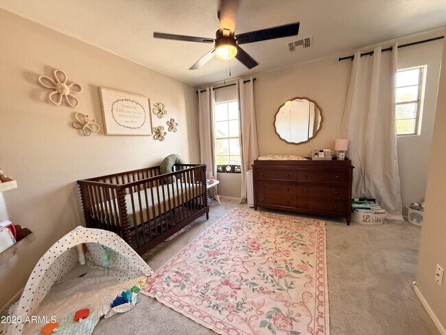 Building Photo - 3033 E Santa Rosa Dr