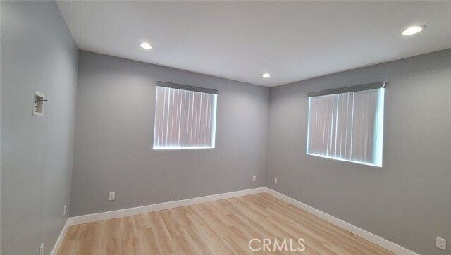 Building Photo - 142 W 84th Pl