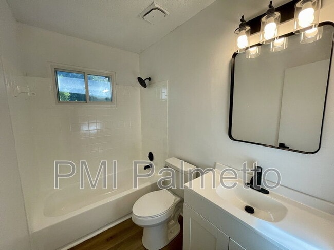 Building Photo - 1340 Cactus Ave