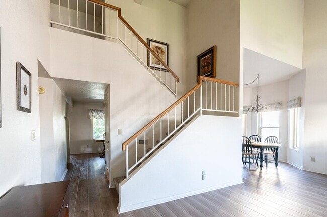 Building Photo - 2434 W Lompoc Ave