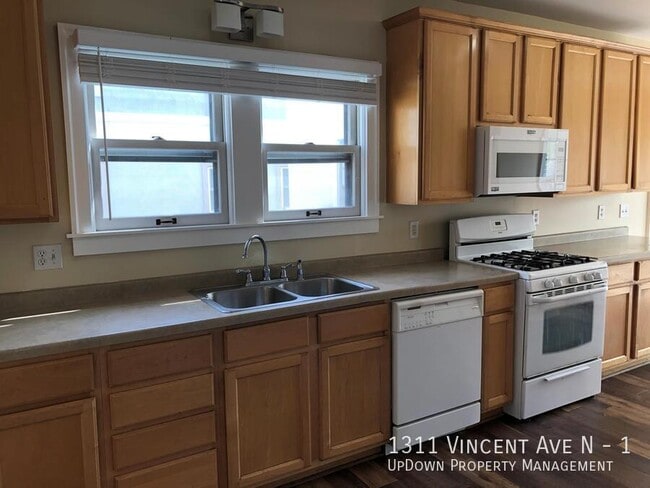 Building Photo - 1311 N Vincent Ave