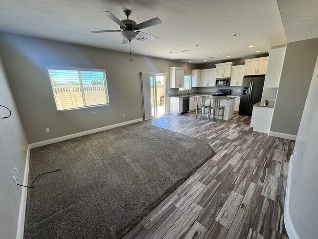 Building Photo - Blackhawk Townhome! Incredible Amenities!!