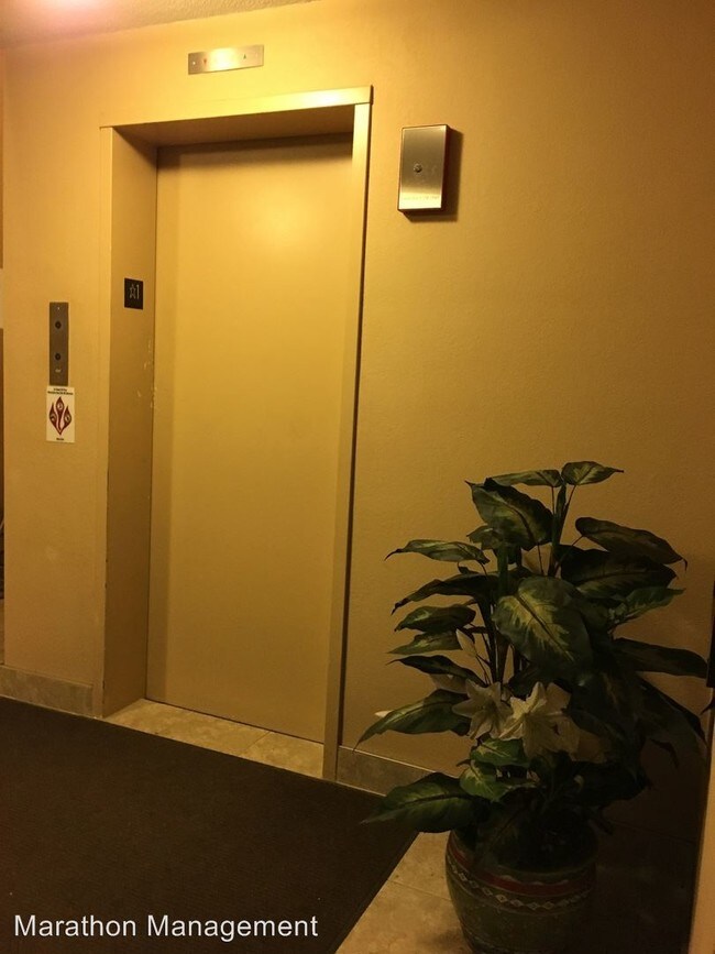 Building Photo - 2010 19th Ave NE