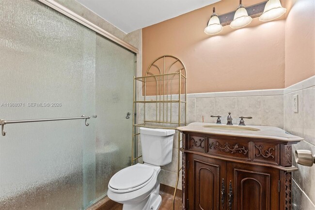 Building Photo - 314 NE Miami Ct