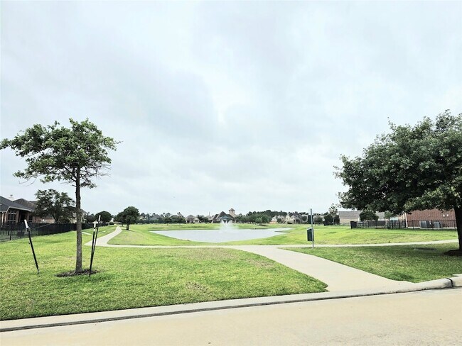 Building Photo - 21914 Avalon Queen Dr