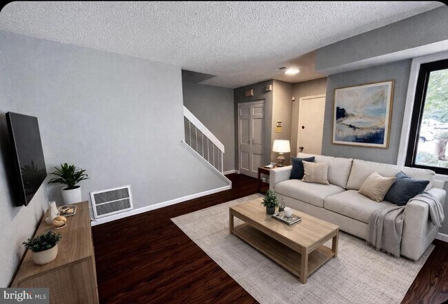 Building Photo - 33 Georgetown Rd