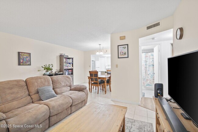 Building Photo - 4133 Cedar Creek Cir