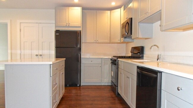 Building Photo - 76 Stonley Rd