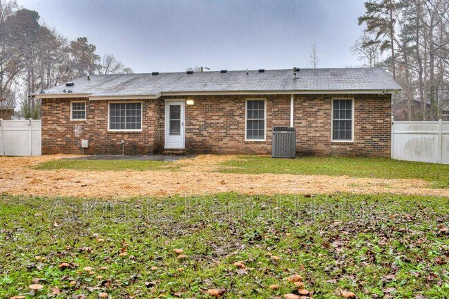 Building Photo - 238 Cavalier Dr