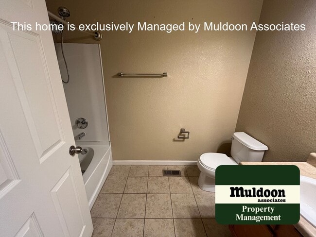 Building Photo - 1-month free rent with one year lease