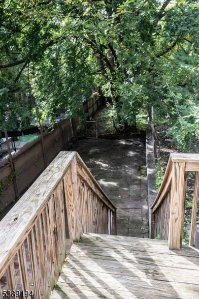 Building Photo - 122 3rd Ave