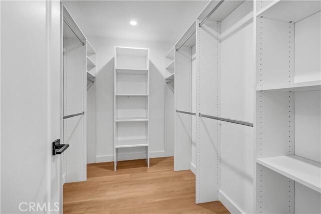 Building Photo - 18221 Chatsworth St