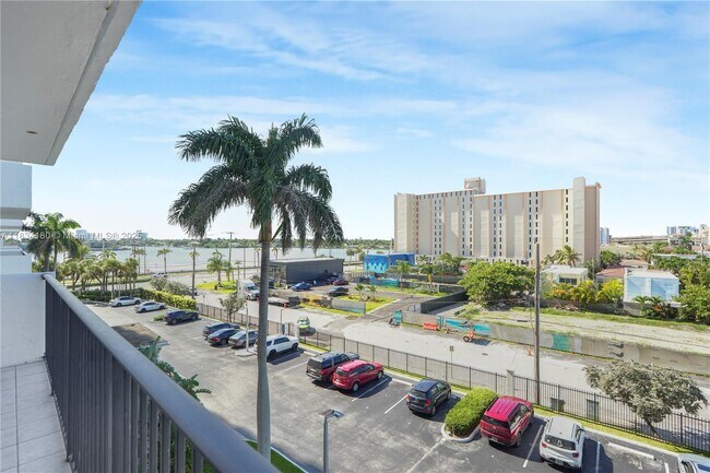 Building Photo - 1201 S Ocean Dr