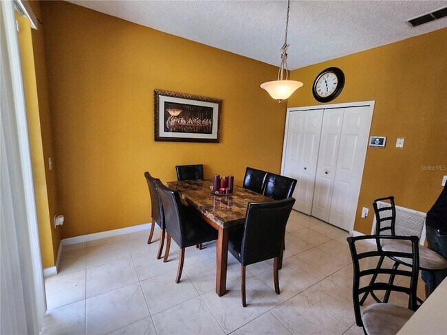 Building Photo - 2503 Buttercup Ct