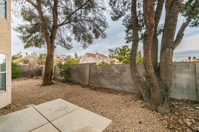 Building Photo - 1738 Toltec Cir