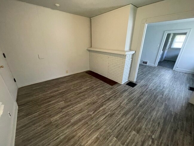 Building Photo - 1207 Cleveland-