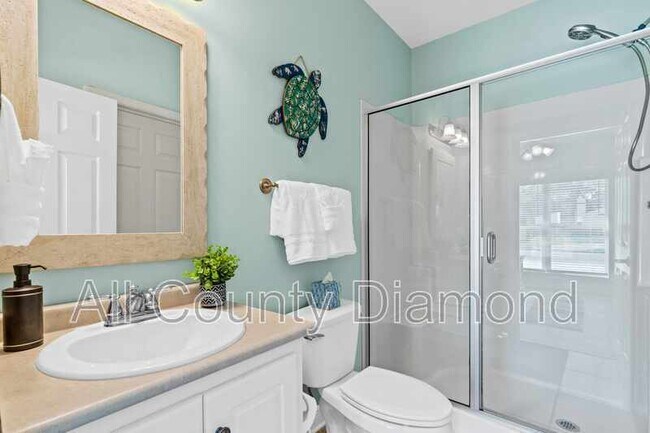 Building Photo - 9004 Polly Ave