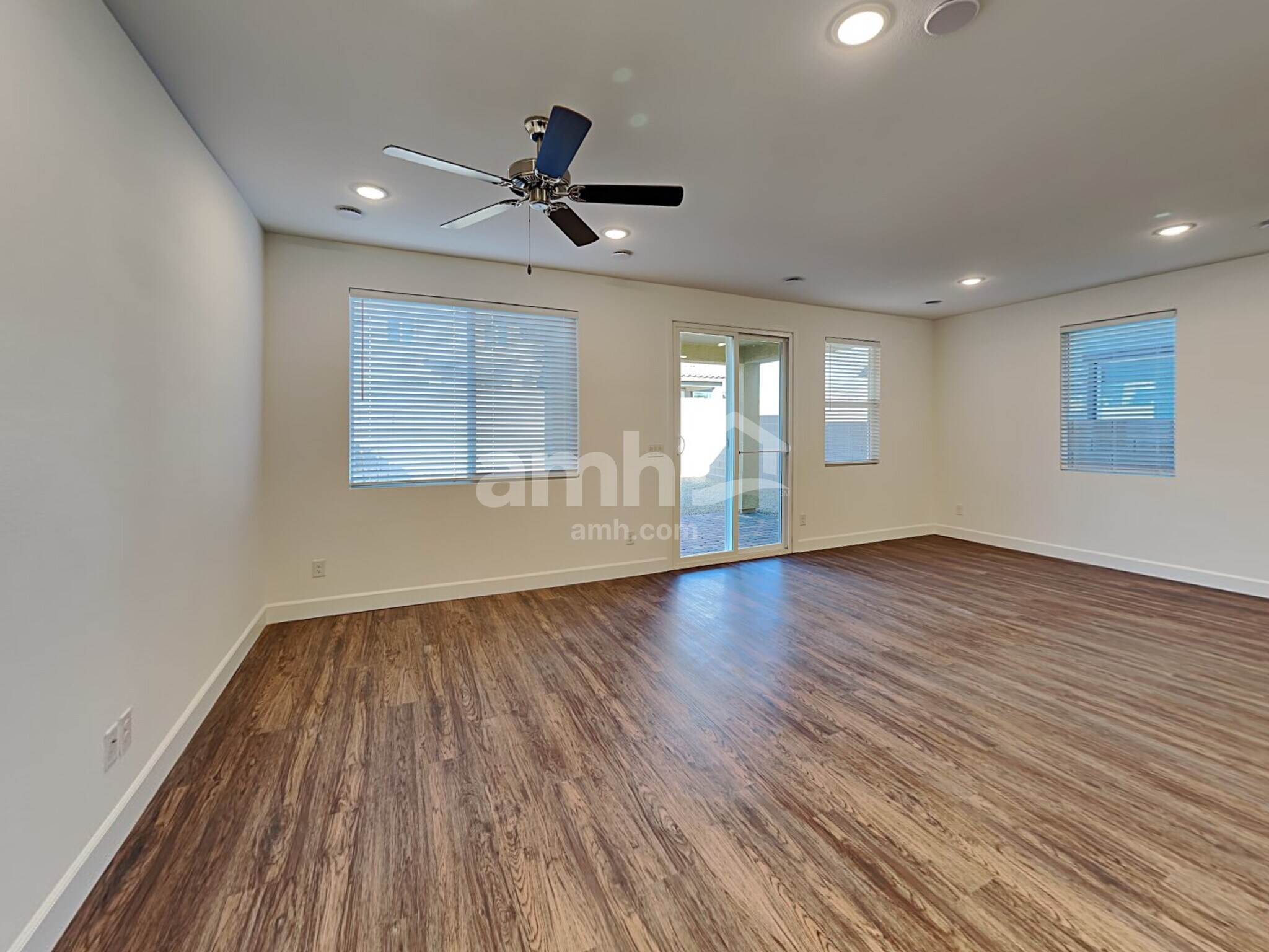 Building Photo - 9131 Crocker Pt Ct