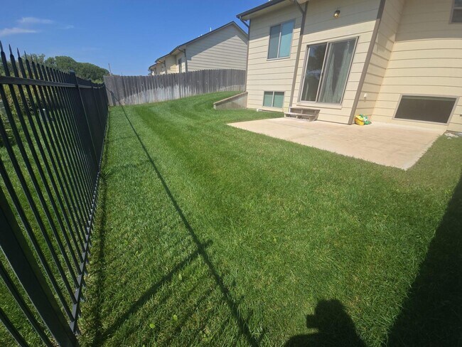 Building Photo - 12817/19 E Timber Lake Ct