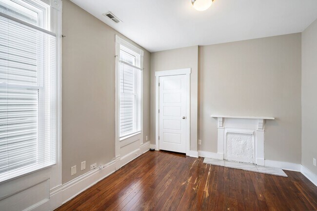 Building Photo - Remodeled 3BR/ 2BA Home in Shelby Park!