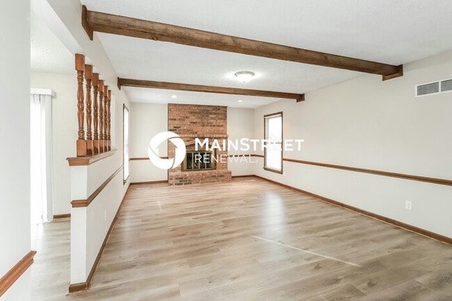 Building Photo - 3 Bedroom Pet-Friendly Home in Independence, MO with Main Street Renewal