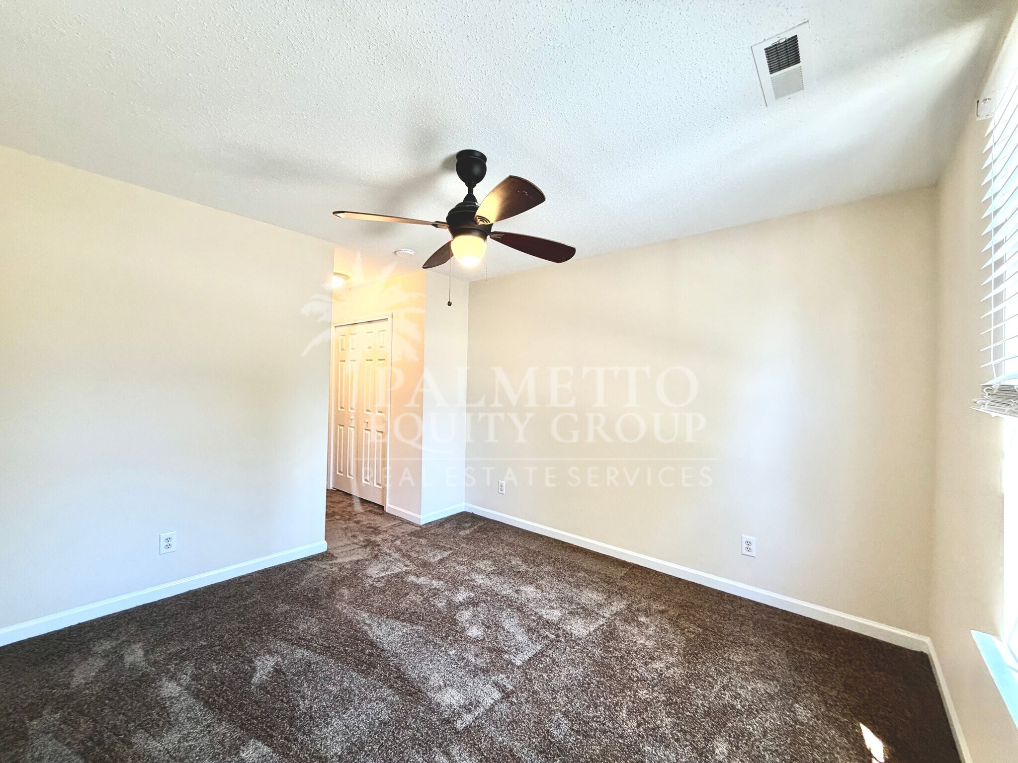 Building Photo - 263 Malamute Ln