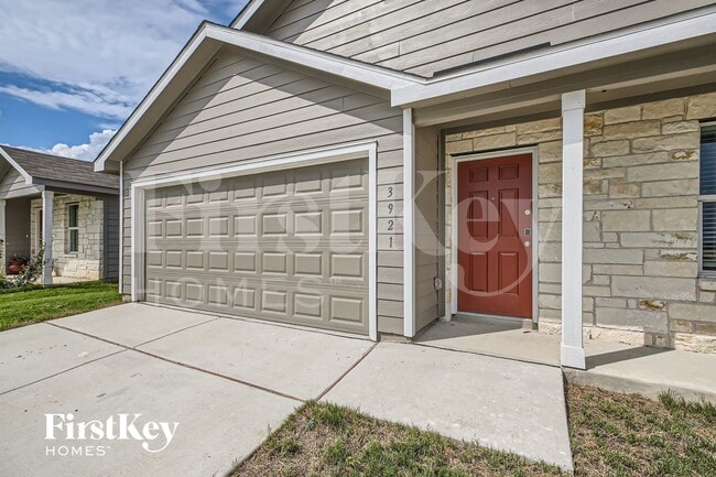 Building Photo - 3921 Far Horizon