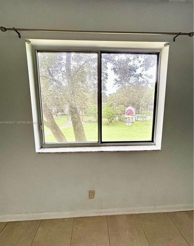 Building Photo - 9081 SW 138th Pl