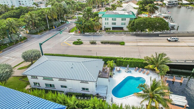 Building Photo - 1702 S Ocean Blvd