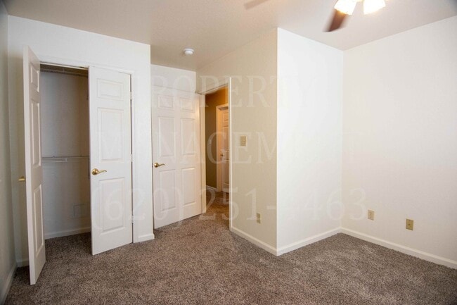 Building Photo - 2 Bedroom 2 Bath