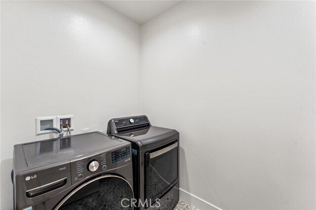 Building Photo - 2116 Cresta Dr