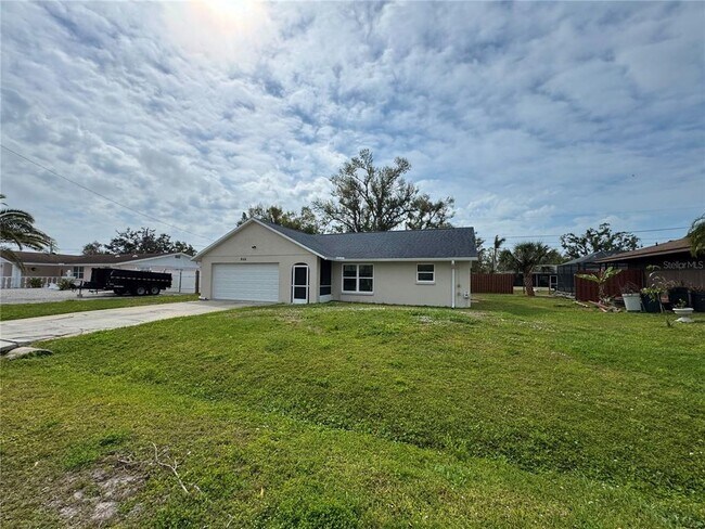 Building Photo - 868 Darwin Rd
