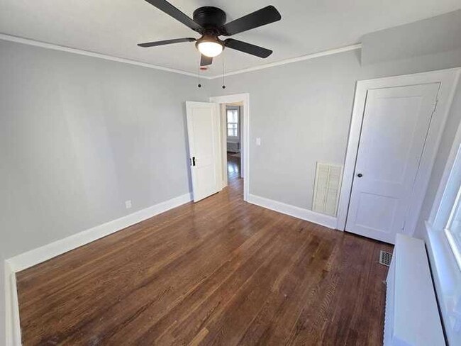 Building Photo - 3504 Chesapeake Blvd