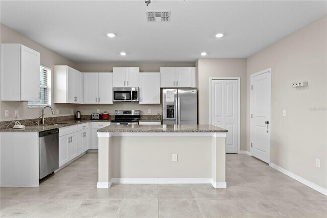 Building Photo - 7109 Paradise Island Ct