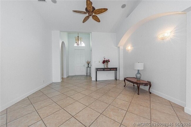 Building Photo - 6112 Santa Margarito Dr
