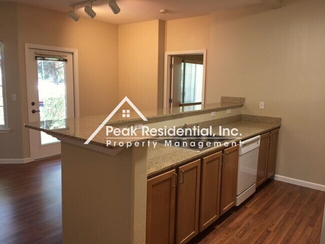 Building Photo - Spacious 2bd/2ba North Natomas Condo