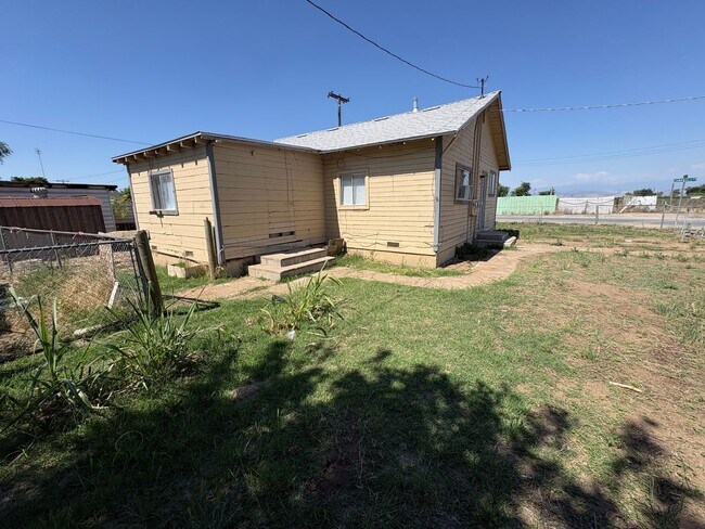 Building Photo - 4116