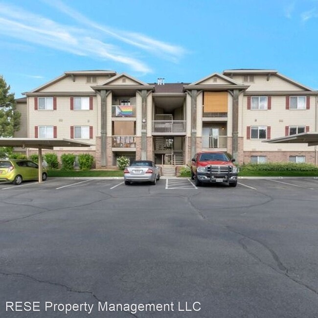 Building Photo - 3 br, 2 bath House - 3397 E Ridge Rd #8