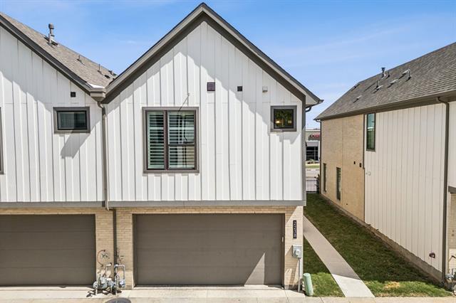 Building Photo - 2238 Rook Dr