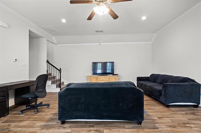 Building Photo - 840 Parkside Dr