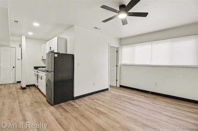 Building Photo - 13031 Joy Rd