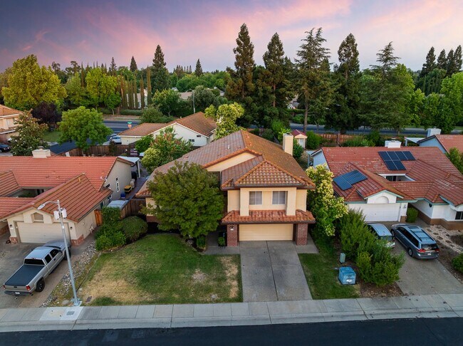 Building Photo - 1451 Lorimer Way