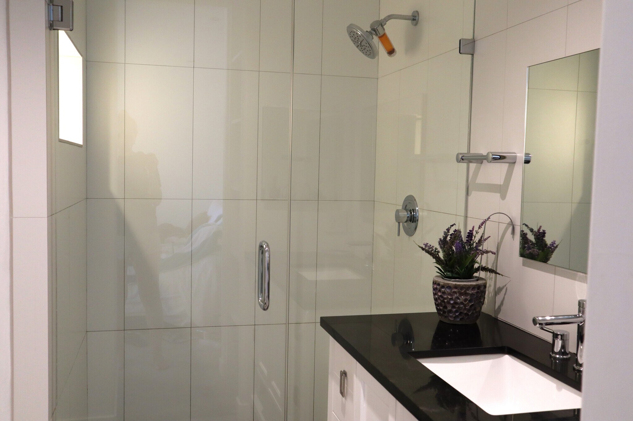 bath adjacent to larger bedroom old (new bath / shower combo installed) - 7949 Caminito Dia